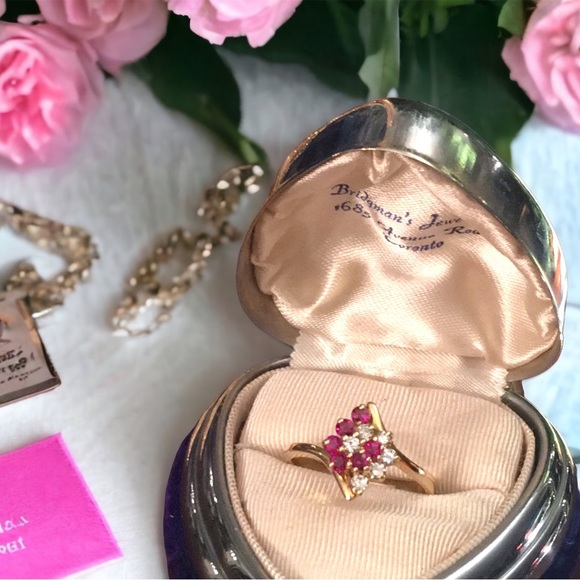 14k Gold Ruby & Diamond cocktail ring - Picture 2 of 9